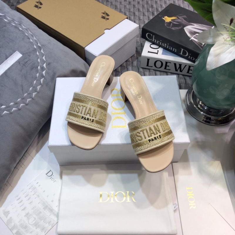 ch**an D*or slippers